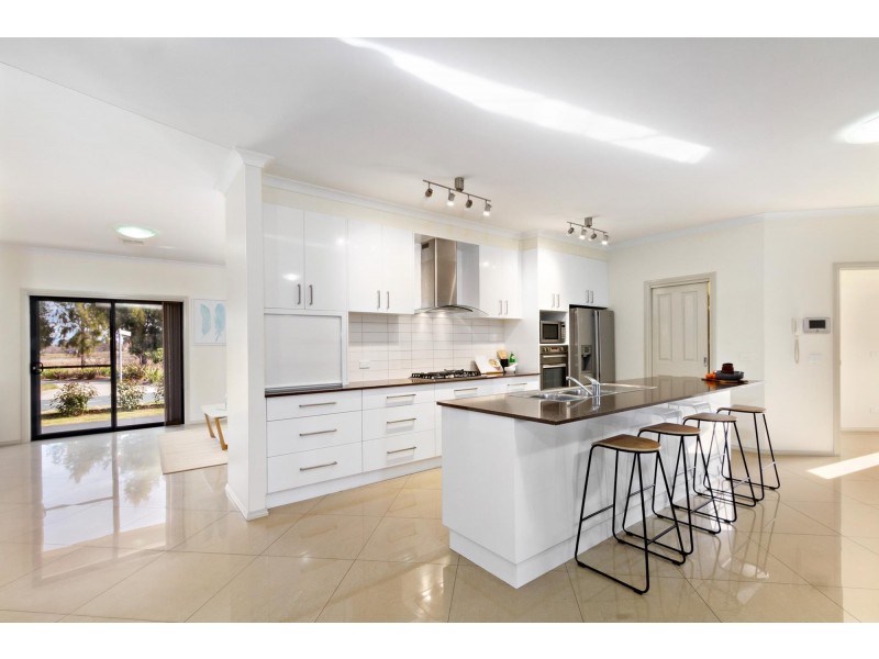 16 Allnutt Crescent, Forde ACT 2914