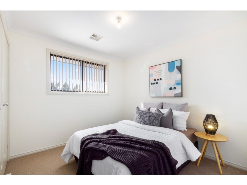 16 Allnutt Crescent, Forde ACT 2914