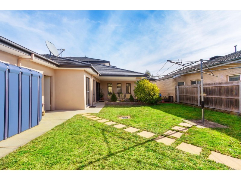 16 Allnutt Crescent, Forde ACT 2914