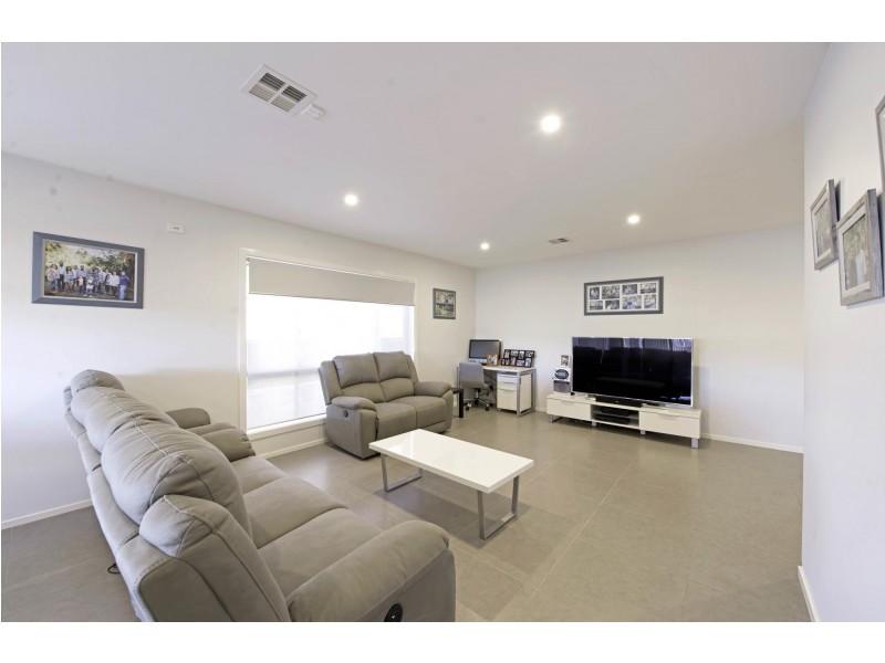 56 Clancy McKenna Crescent, Bonner ACT 2914