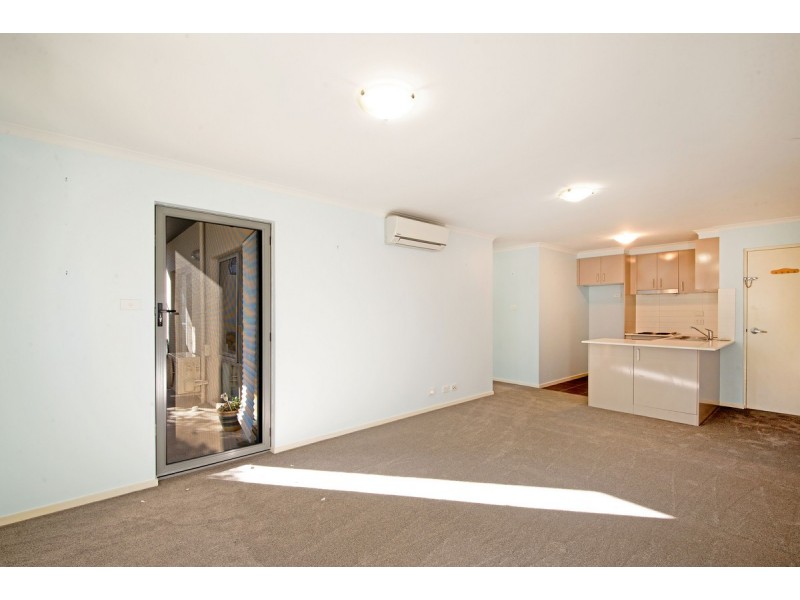 62/75 Elizabeth Jolley Crescent, Franklin ACT 2913