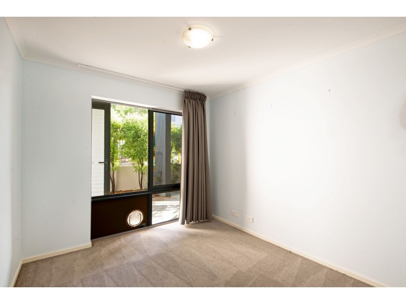 62/75 Elizabeth Jolley Crescent, Franklin ACT 2913