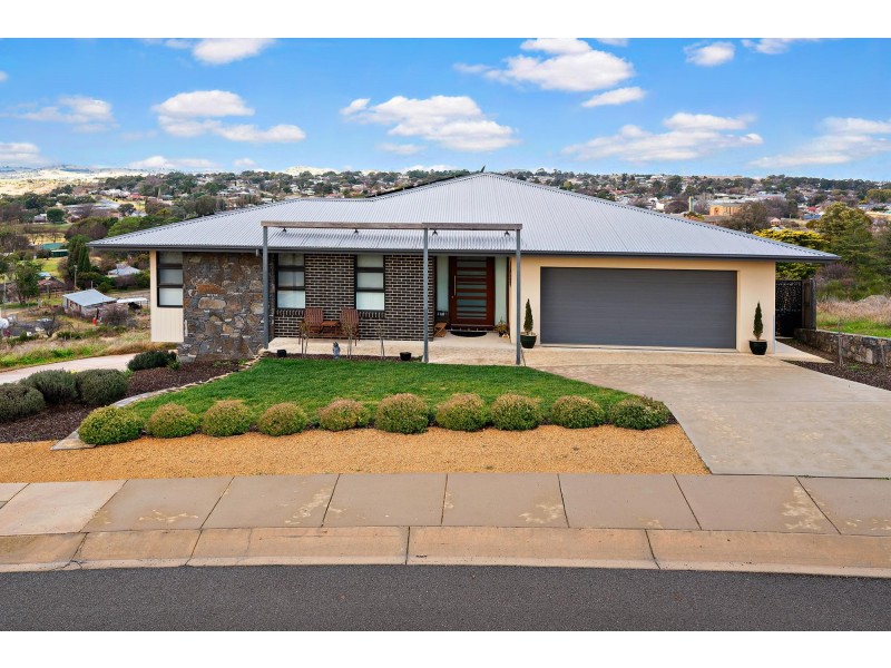 9B Hanley Place, Yass NSW 2582
