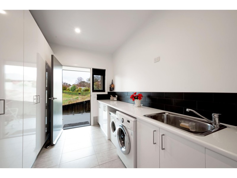 9B Hanley Place, Yass NSW 2582