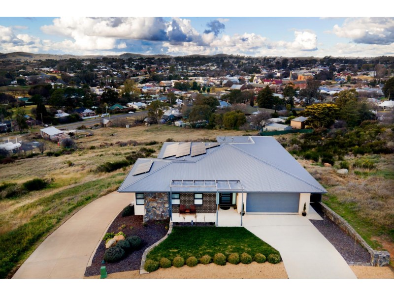 9B Hanley Place, Yass NSW 2582