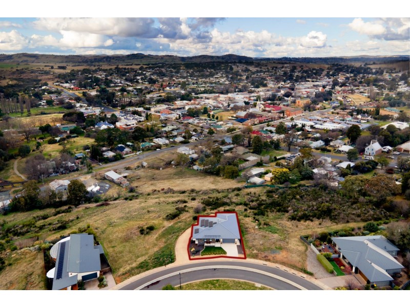 9B Hanley Place, Yass NSW 2582