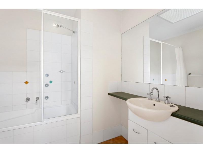 39 Anthony Rolfe Avenue, Gungahlin ACT 2912