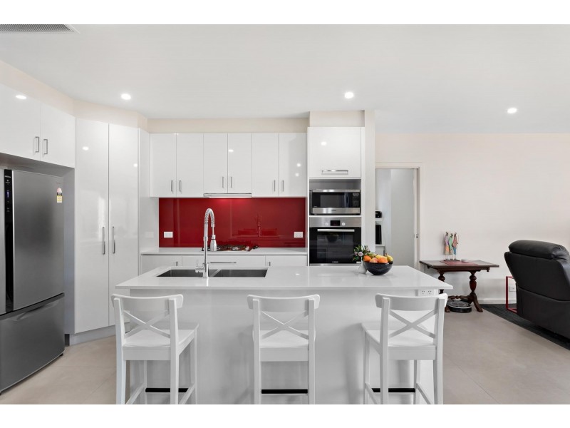 2/77 Zakharov Avenue, Forde ACT 2914