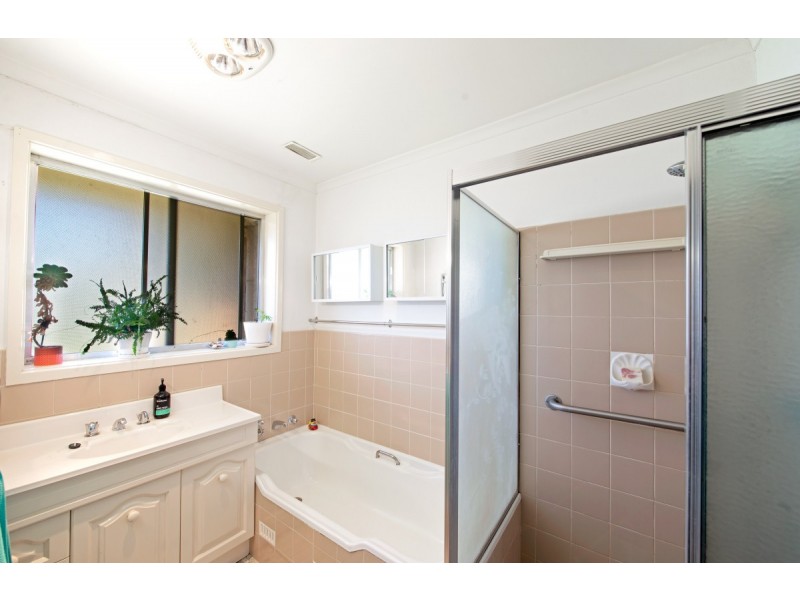 31 O’Loghlen Street, Latham ACT 2615