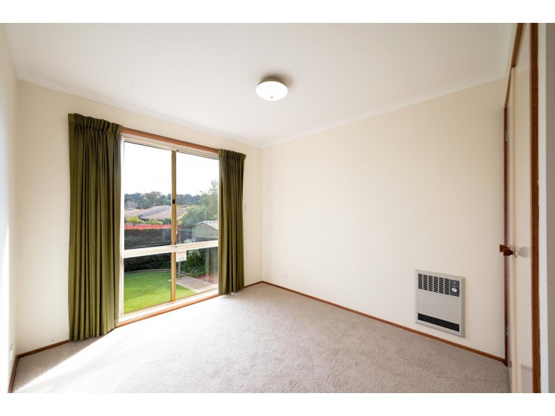 2 Davitt Close, Isaacs ACT 2607