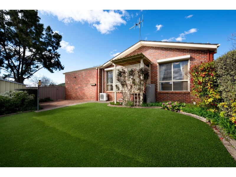 2 Davitt Close, Isaacs ACT 2607