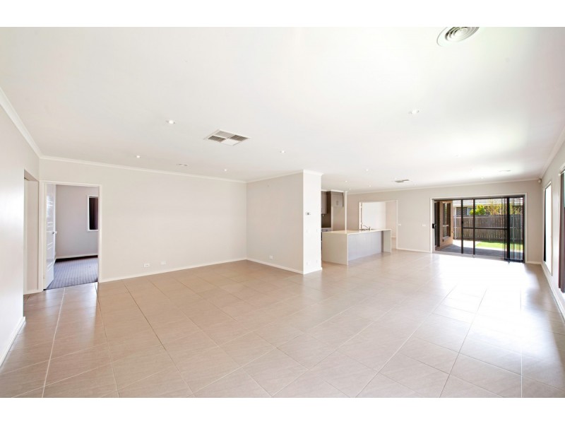 9 Peter Coppin Street, Bonner ACT 2914