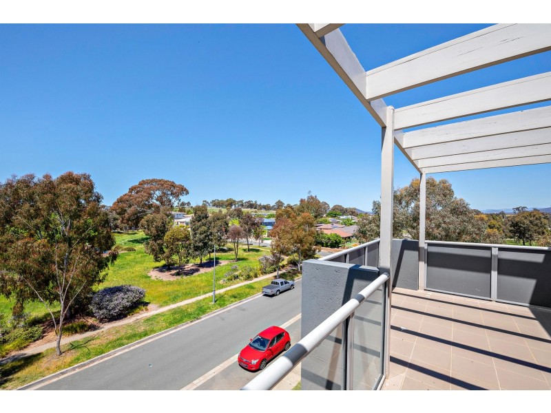 93/75 Elizabeth Jolley Crescent, Franklin ACT 2913
