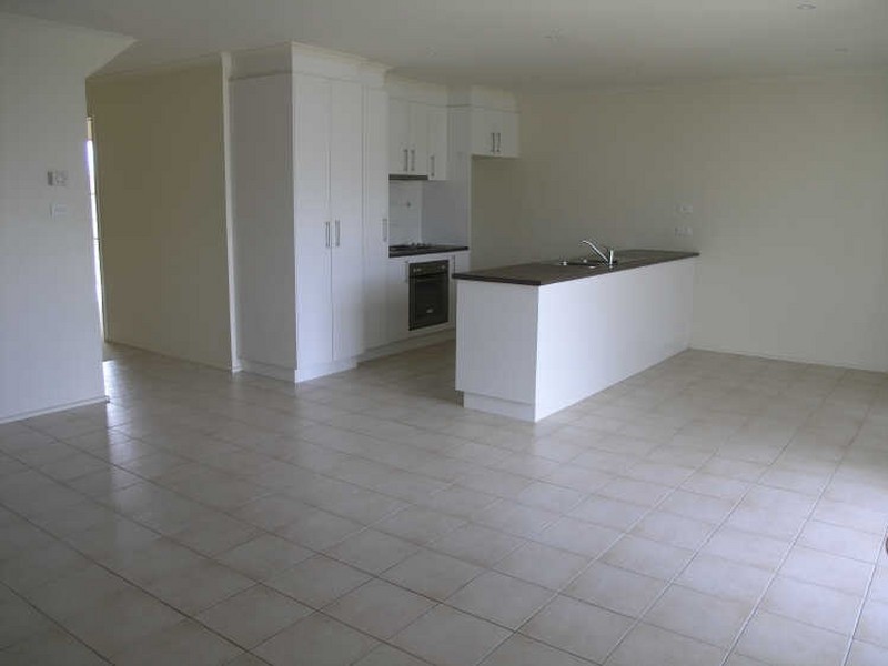 208 Anthony Rolfe Avenue, Gungahlin ACT 2912