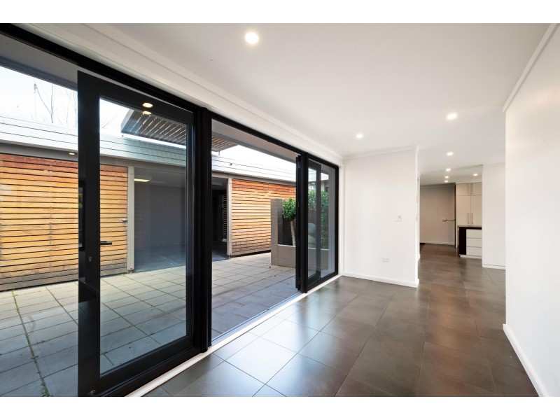 105 Kitchener Street, Garran ACT 2605