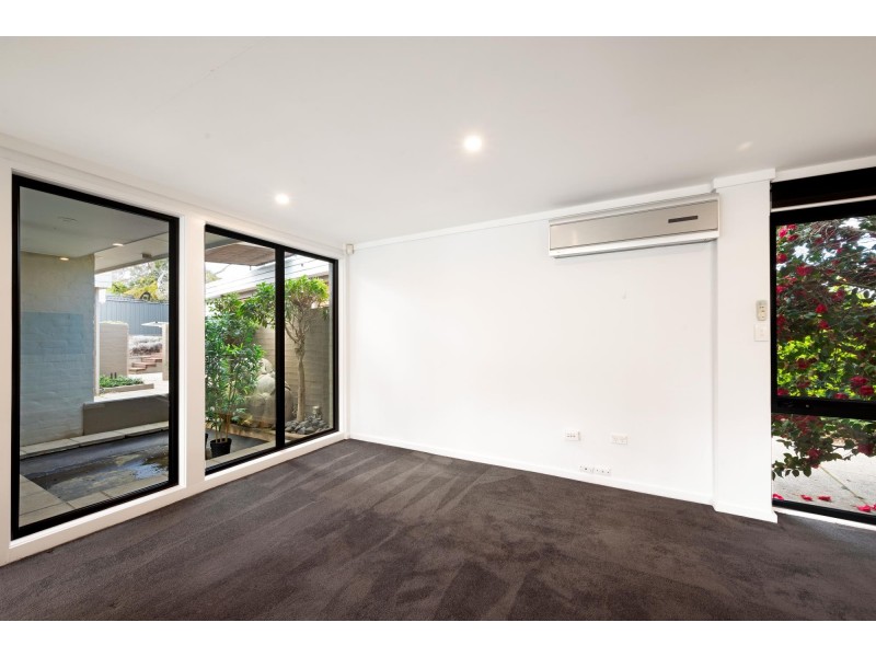 105 Kitchener Street, Garran ACT 2605