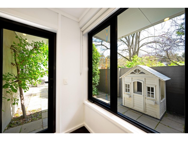 105 Kitchener Street, Garran ACT 2605