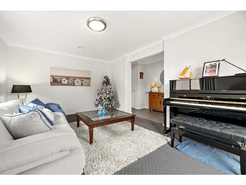 10 Marcus Faunce Street, Macgregor ACT 2615