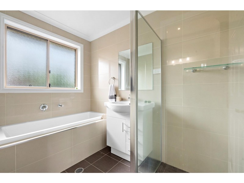 10 Marcus Faunce Street, Macgregor ACT 2615