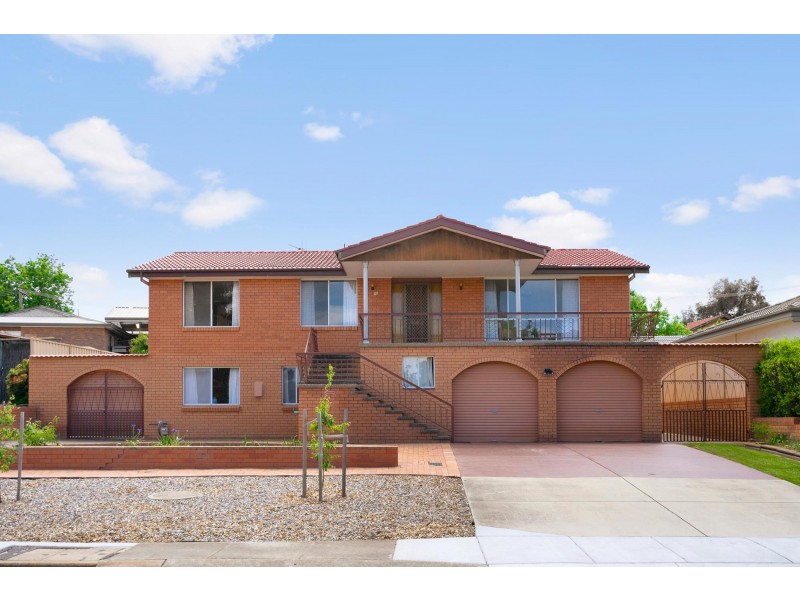 35 Staaten Crescent, Kaleen ACT 2617