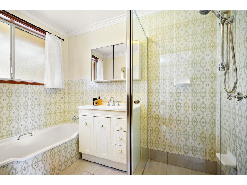 35 Staaten Crescent, Kaleen ACT 2617