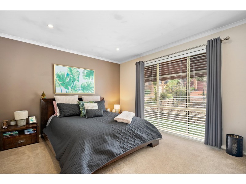 4 Bunduluk Crescent, Ngunnawal ACT 2913