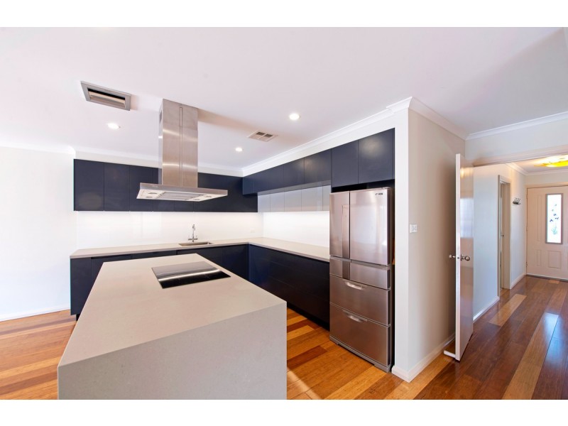 187 Anthony Rolfe Avenue, Gungahlin ACT 2912