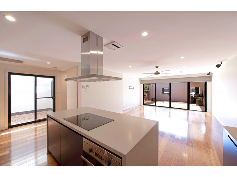 187 Anthony Rolfe Avenue, Gungahlin ACT 2912