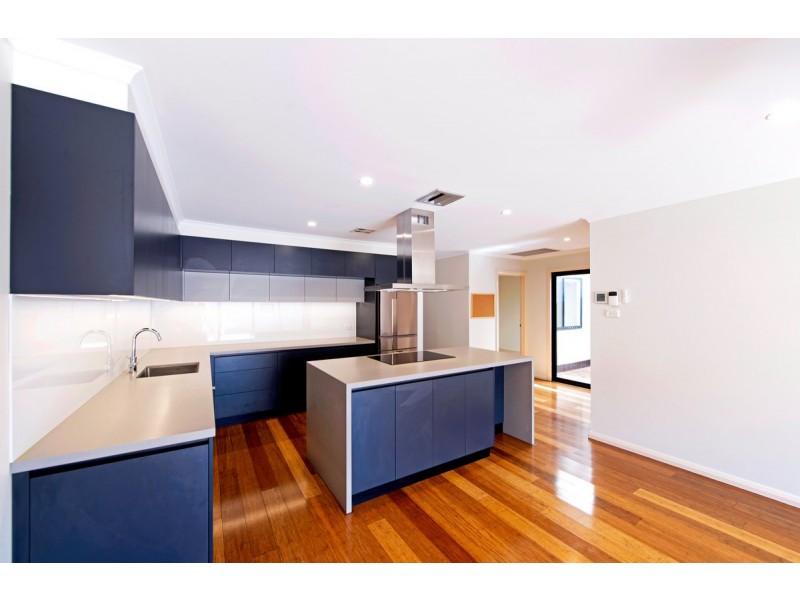 187 Anthony Rolfe Avenue, Gungahlin ACT 2912