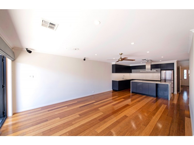 187 Anthony Rolfe Avenue, Gungahlin ACT 2912