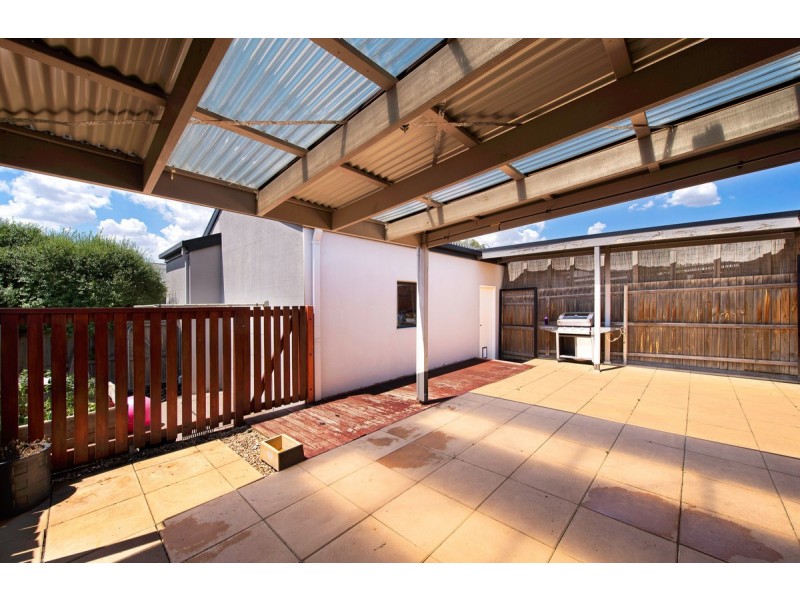 187 Anthony Rolfe Avenue, Gungahlin ACT 2912