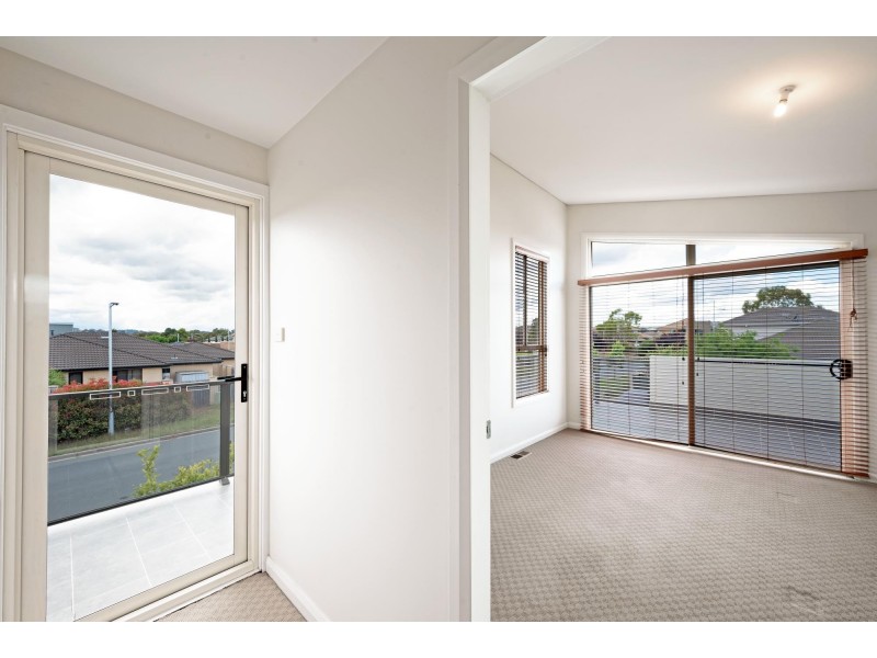 73 Patrick White Circuit, Franklin ACT 2913