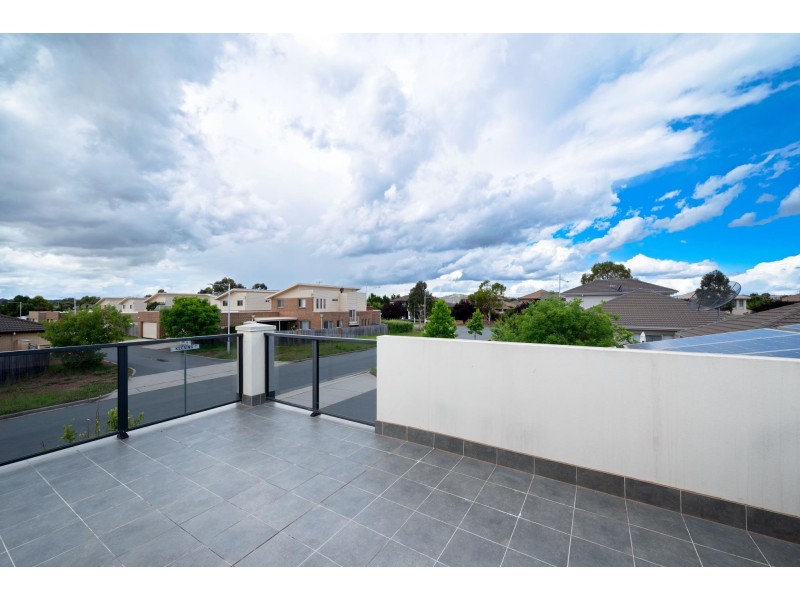 73 Patrick White Circuit, Franklin ACT 2913