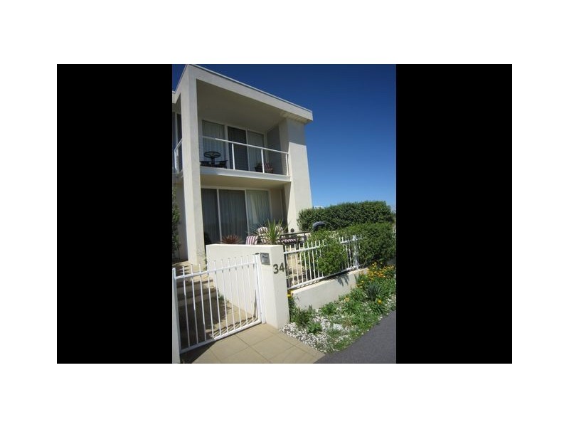 34 Phylis Ashton Circuit, Gungahlin ACT 2912