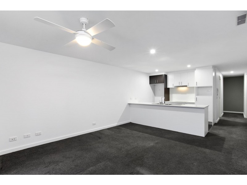 1/50 Hillcrest Street, Crace ACT 2911
