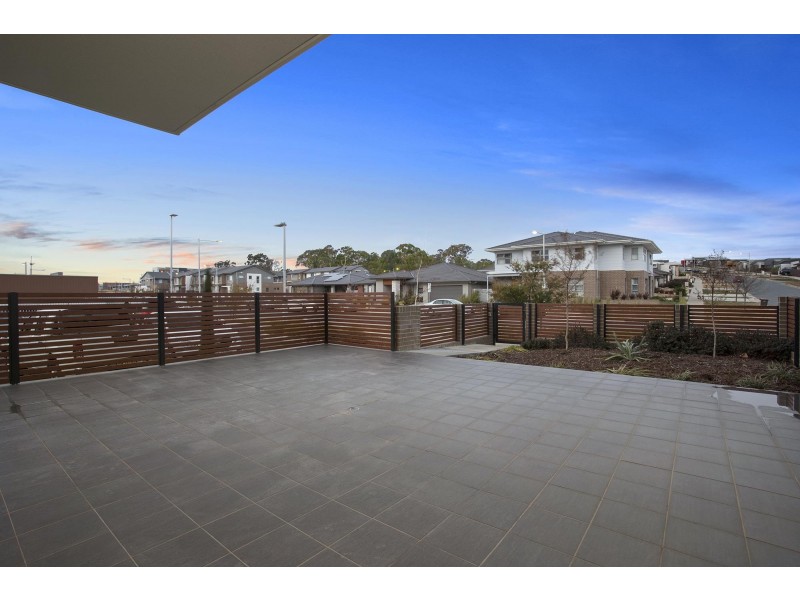 1/50 Hillcrest Street, Crace ACT 2911