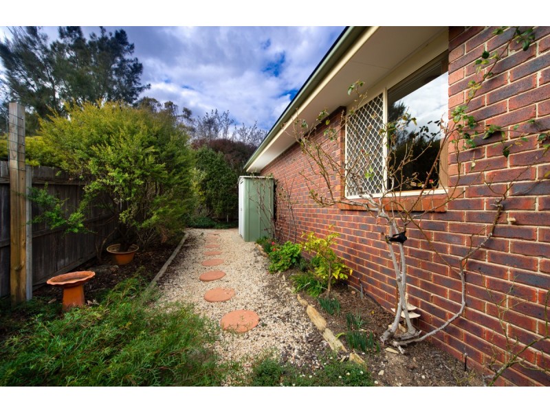 2/15 Barrington Crescent, Amaroo ACT 2914