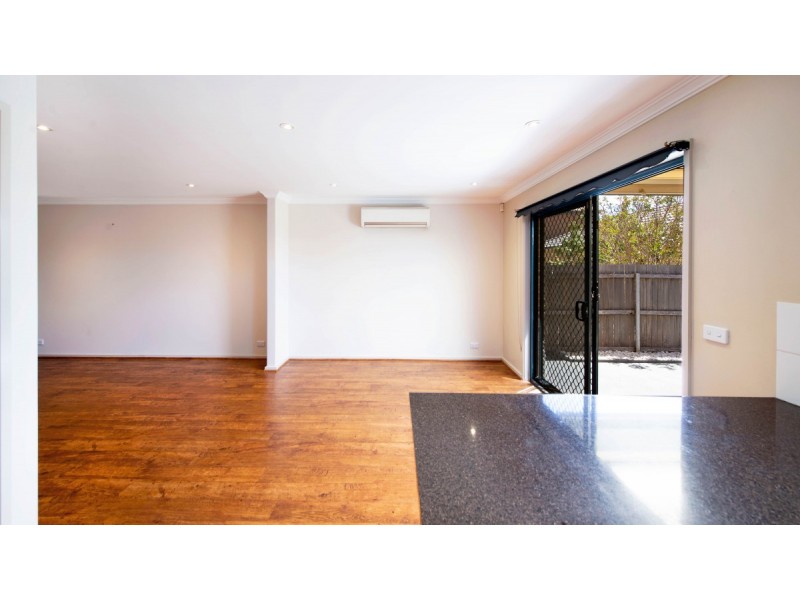 14 Glow Worm Grove, Harrison ACT 2914