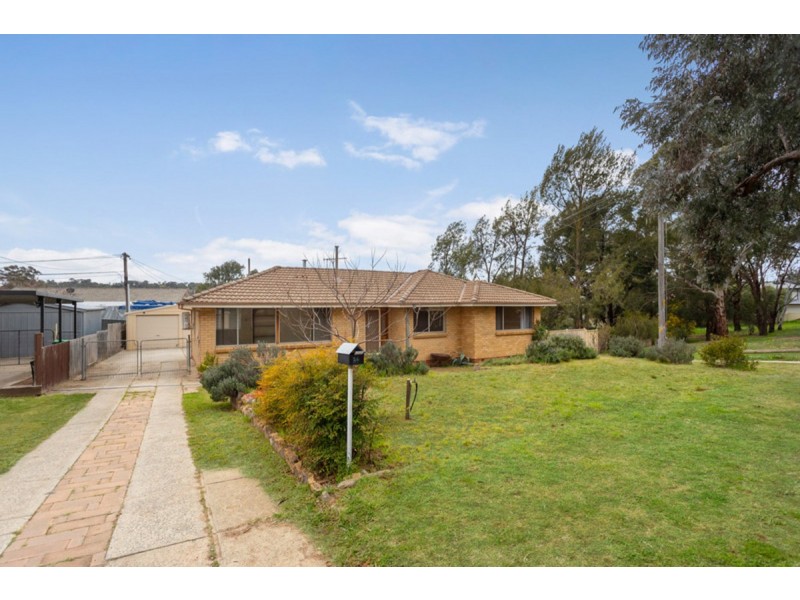 34 Brownless Street, Macgregor ACT 2615