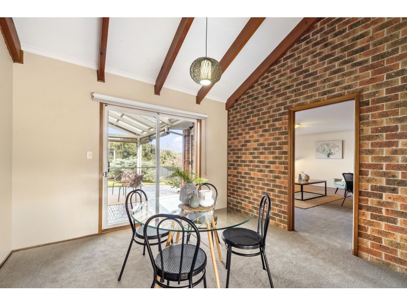 10 Macknight Place, Macarthur ACT 2904