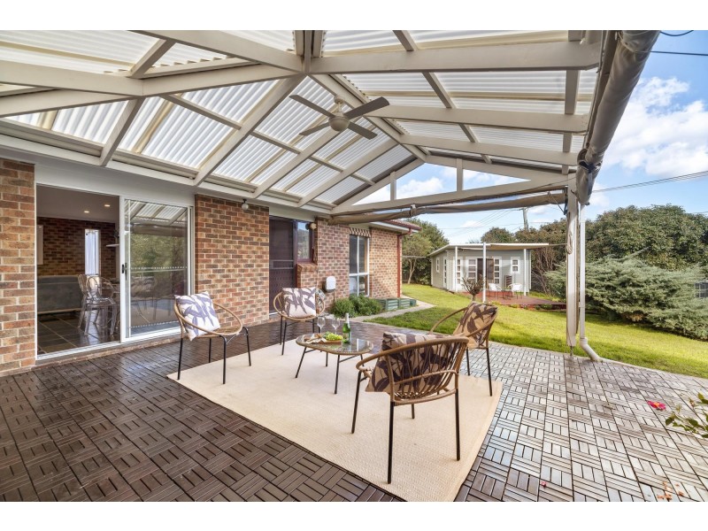 10 Macknight Place, Macarthur ACT 2904