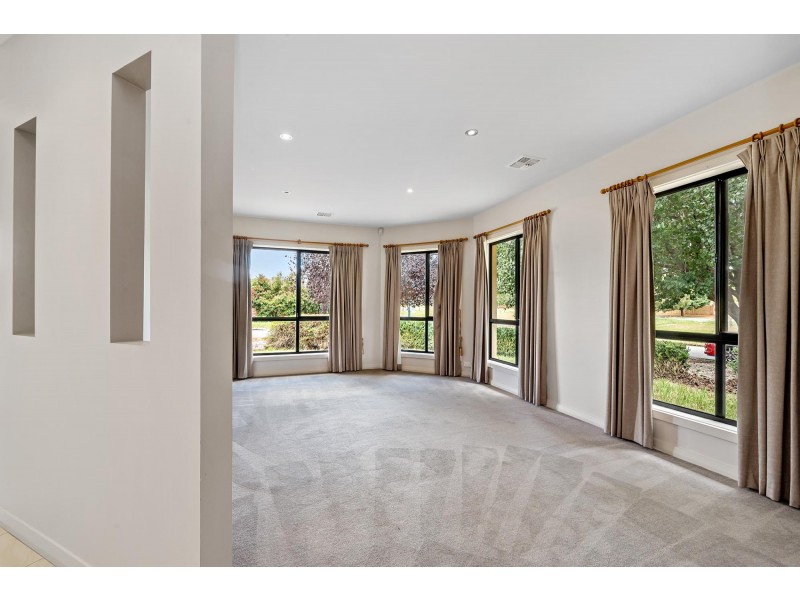 1 Dame Zara Street, Gungahlin ACT 2912