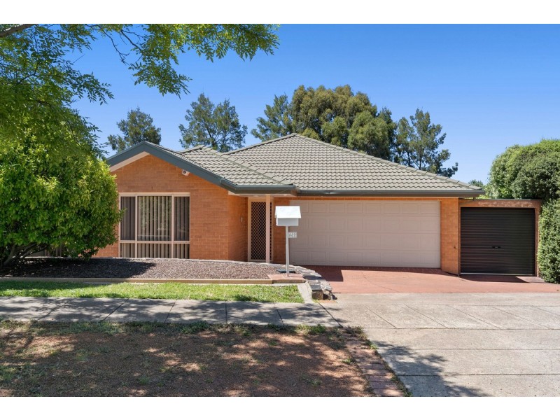 28 Mount Warning Crescent, Palmerston ACT 2913