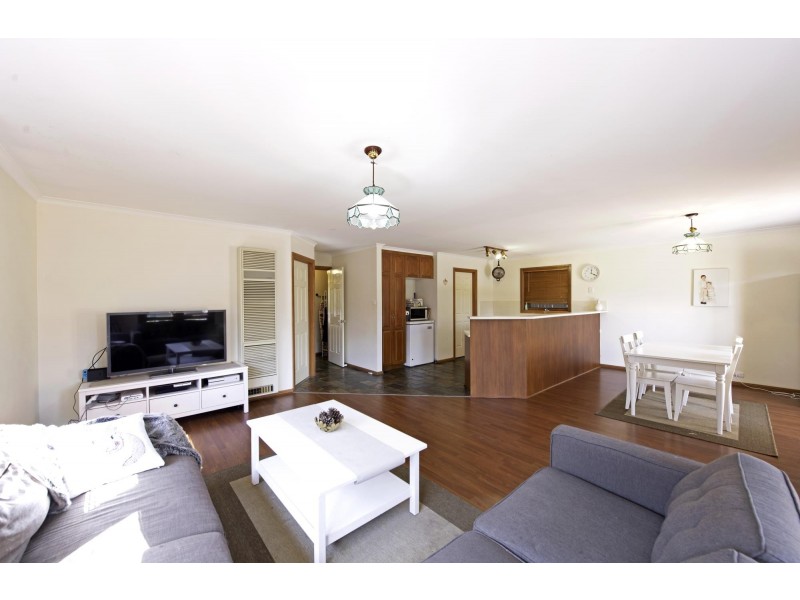 5 Grace Place, Amaroo ACT 2914