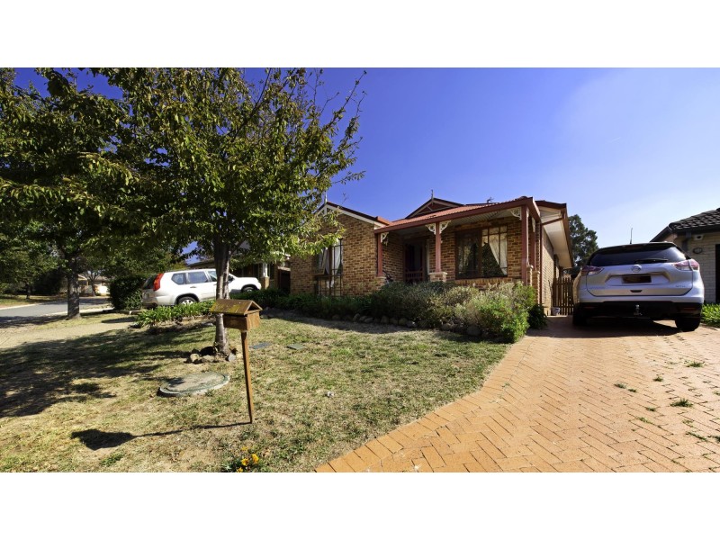 5 Grace Place, Amaroo ACT 2914