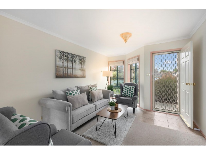 8/14 Len Waters Street, Ngunnawal ACT 2913