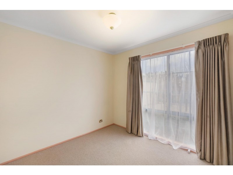 8/14 Len Waters Street, Ngunnawal ACT 2913