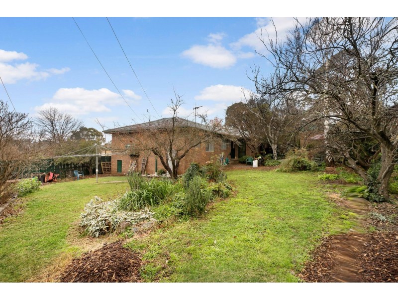32 Berne Crescent, Macgregor ACT 2615