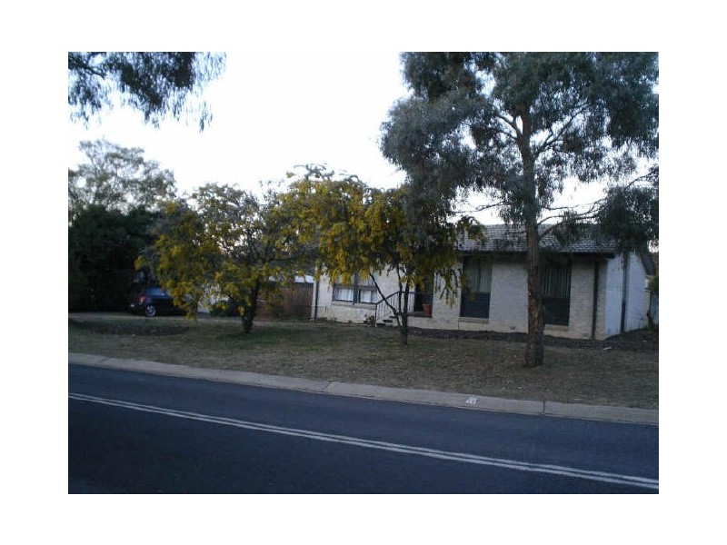 2 Clark Close, Spence ACT 2615