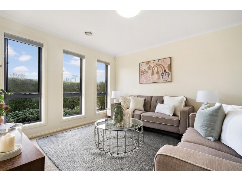 19 Donald Horne Circuit, Franklin ACT 2913